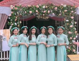 Áo dài bưng quả nữ xanh mint kết hoa