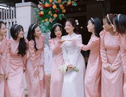 Áo dài bưng quả hồng tay dài bồng nhẹ