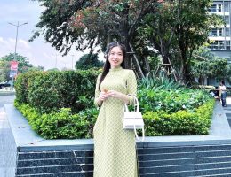 Áo dài gấm xanh bơ size M